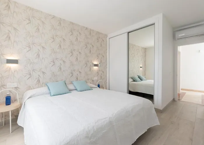 Вилла Sea Breeze Callao Коста Бланка