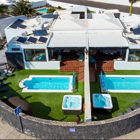 Sea Breeze Callao Villa Playa Blanca