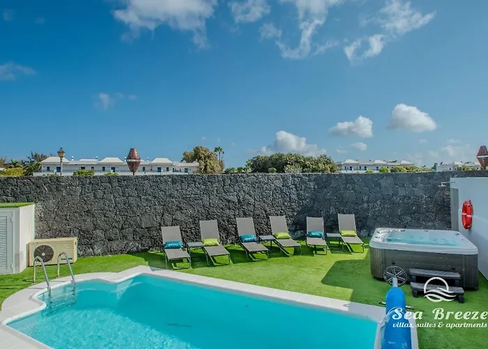 Sea Breeze Callao Villa Playa Blanca